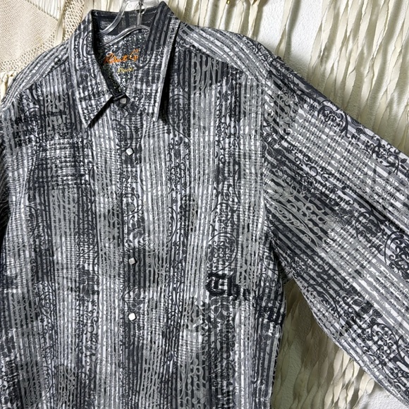 Robert Graham Limited Edition The Real Millan Long Sle Button Down Size XL - Picture 9 of 12